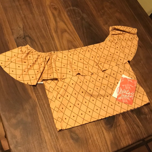 Kortni Jeane Other - Kortni Jeane Ruffled Around Top Birthday Pineapple